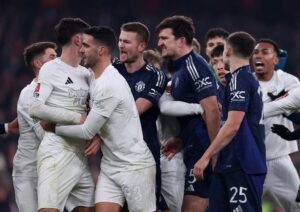 Tottenham Nhọc Nhằn Đánh Bại Tamworth 3-0 tại FA Cup
